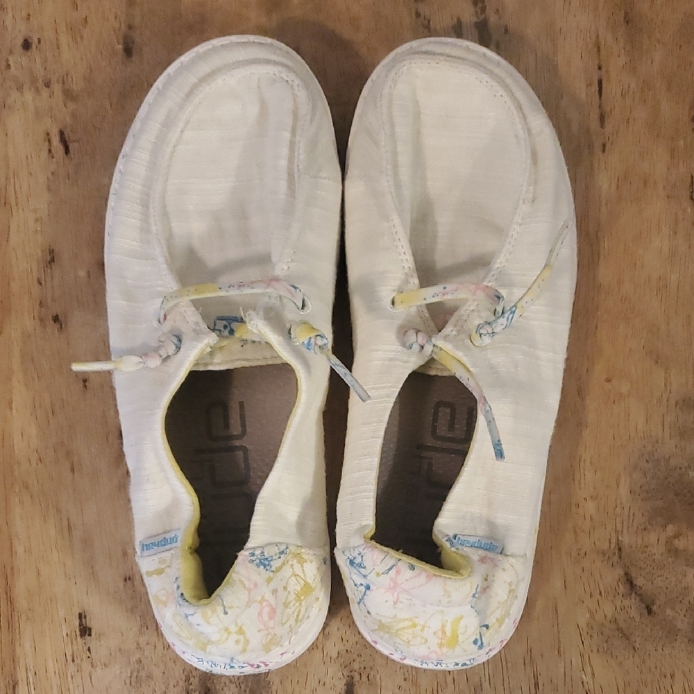 Hey Dude Youth Wendy Sugar Vibes Canvas Shoes Size 3 Ladies 4